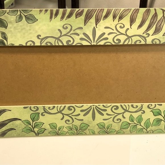 Green Leaf Picture Frame, 15x4” Opening - Picture 2 of 9